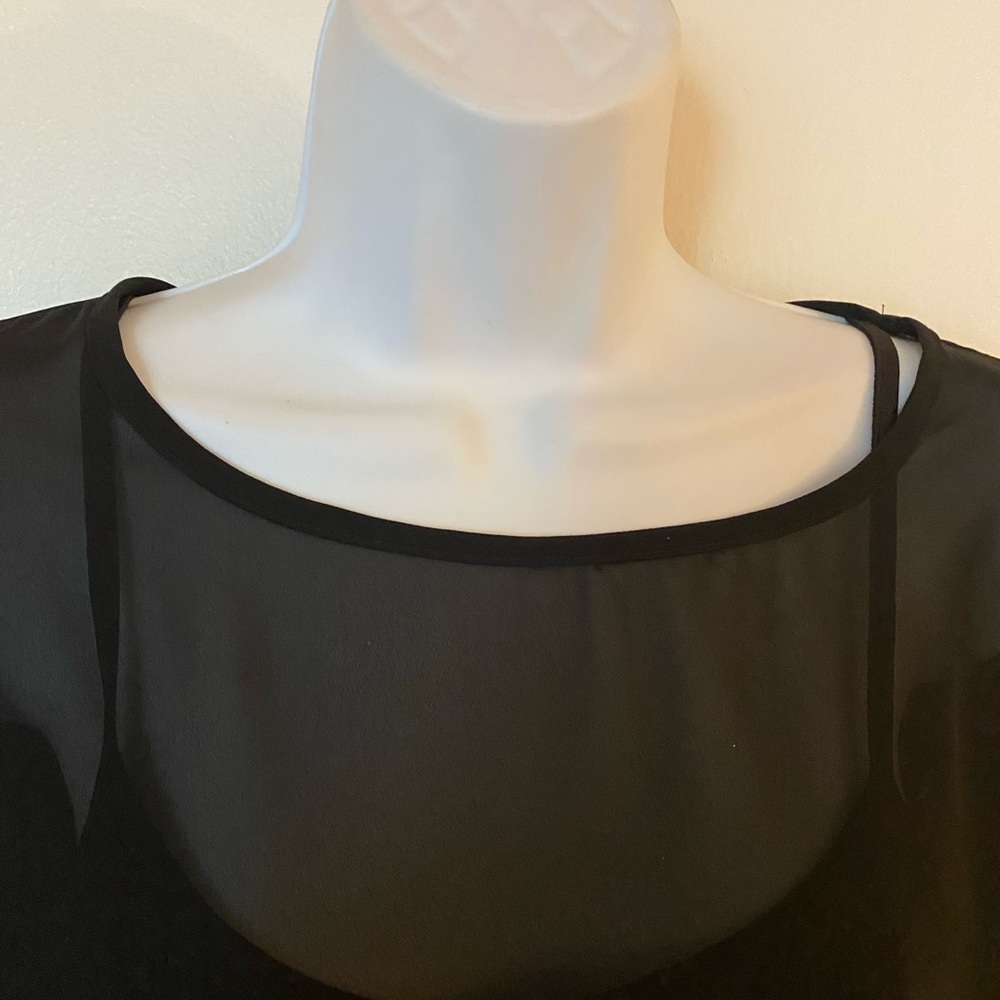 Dress - Picture 3 of 6